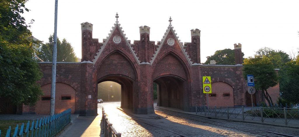 Бранденбургские ворота в Калининграде 